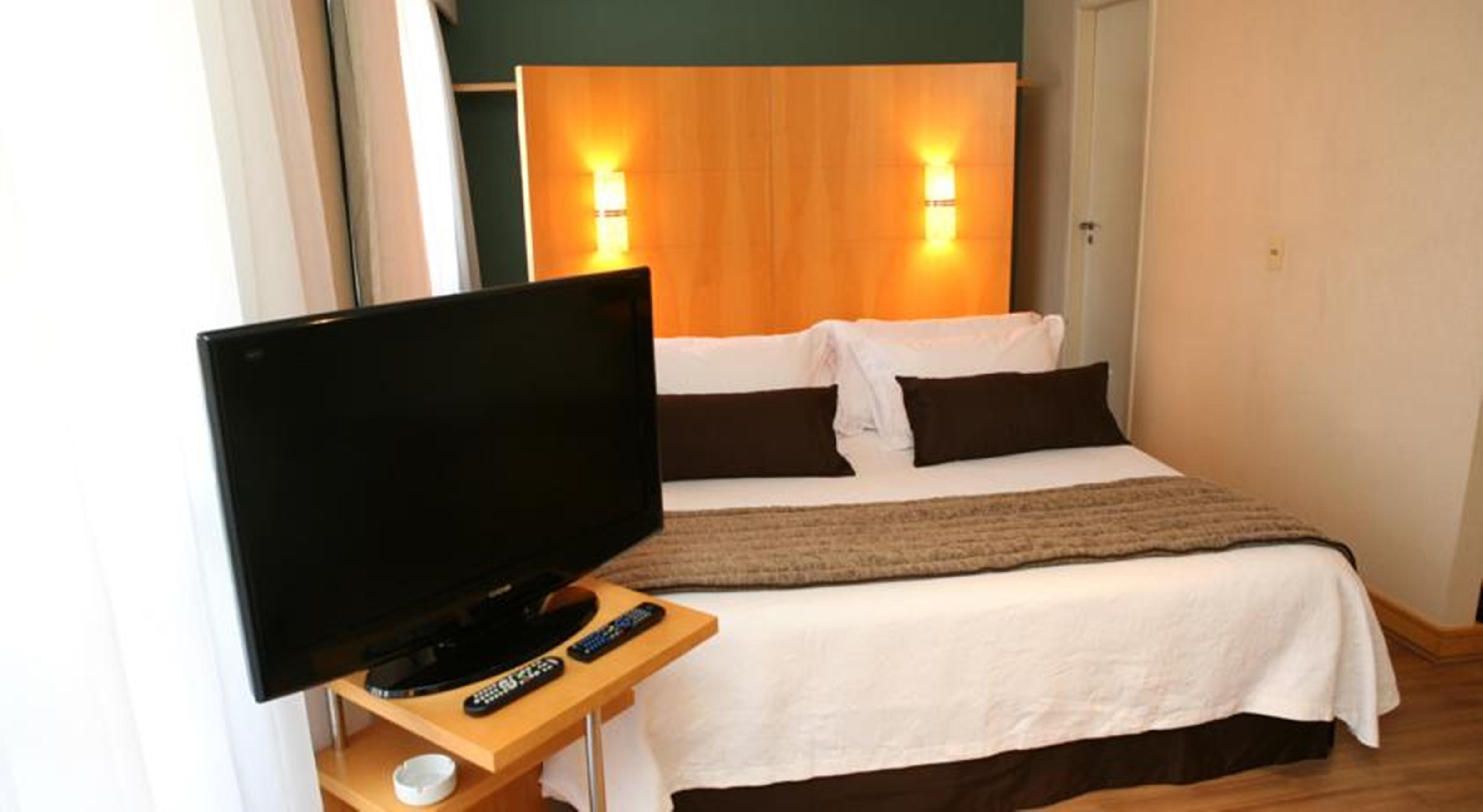 Hotel Slaviero Ibirapuera 4*
