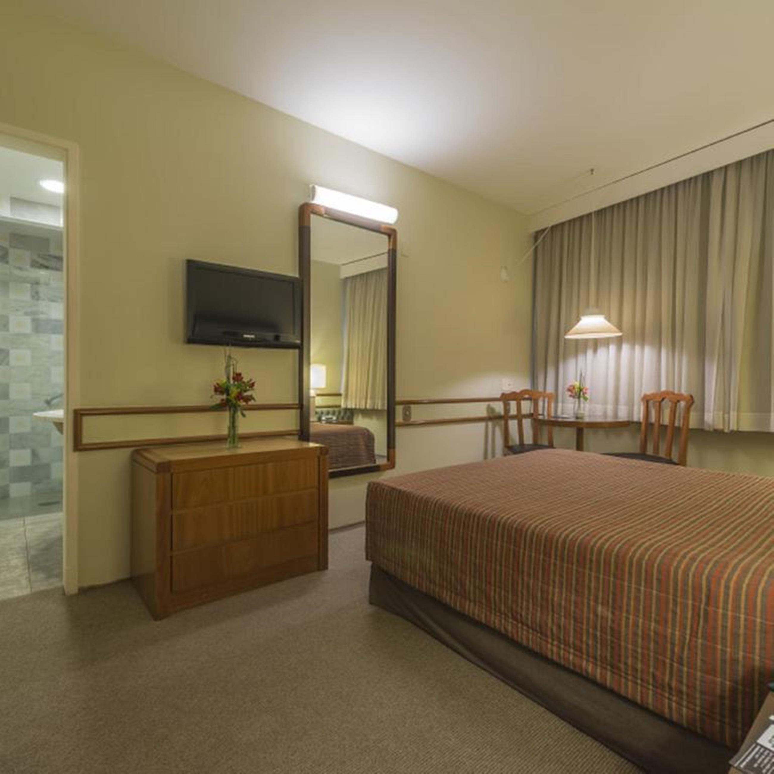Bourbon Business Hotel 3*