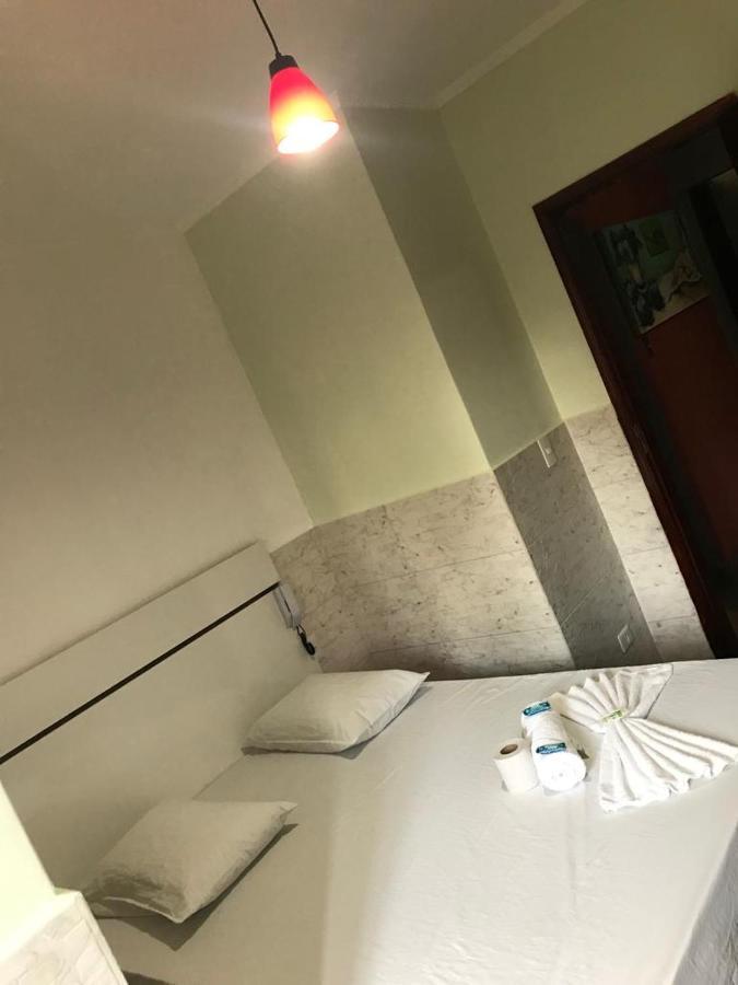 Montreal * São Paulo