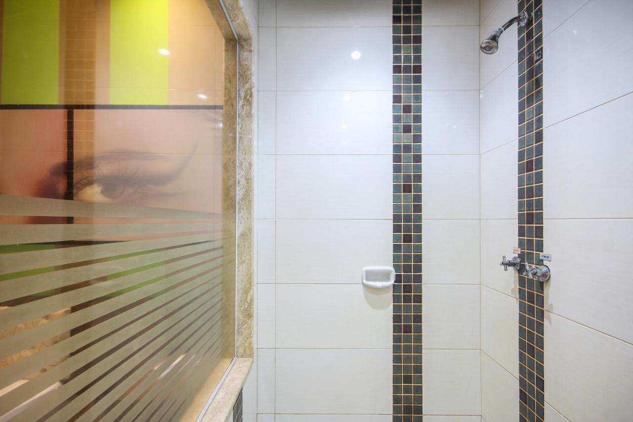 Hotel do amor Nudes