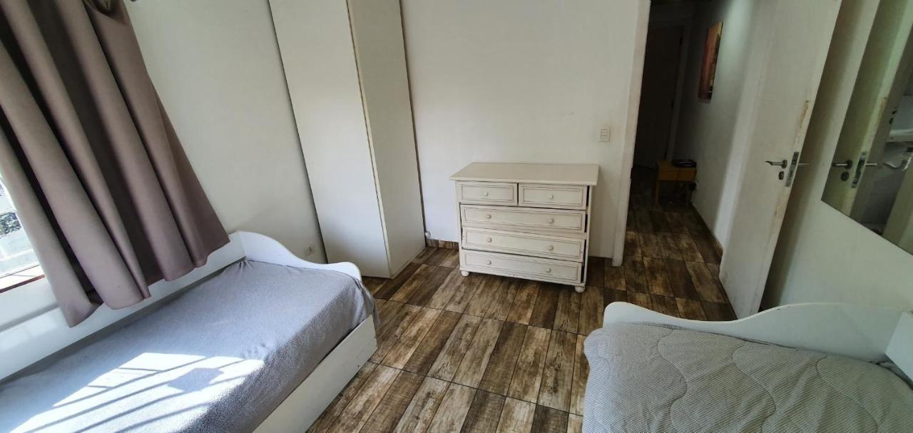 Casa De Pinheiros Holiday home *