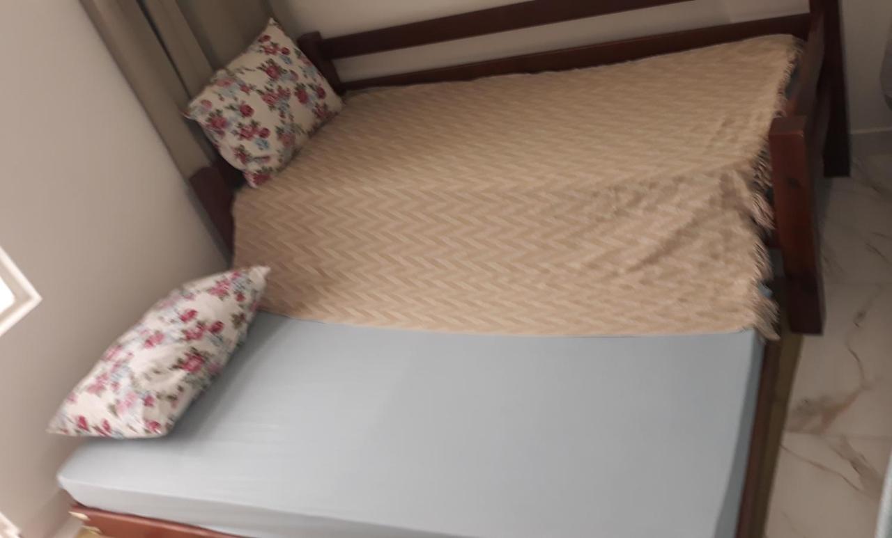 Ap Mobiliado Em Sp Metro Da Repubilca Brasil Apartment