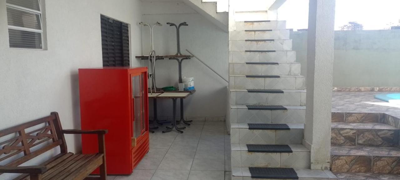 Otima Casa Com Piscina Em Praia Grande São Paulo