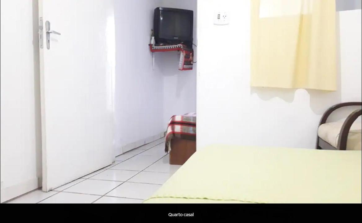 Kitnet 2 Quartos, Independente, Perto Do Metro Com Tv, Frigobar, Fogao E Microondas