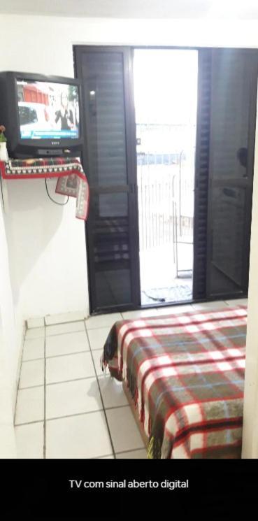 Kitnet 2 Quartos, Independente, Perto Do Metro Com Tv, Frigobar, Fogao E Microondas * São Paulo