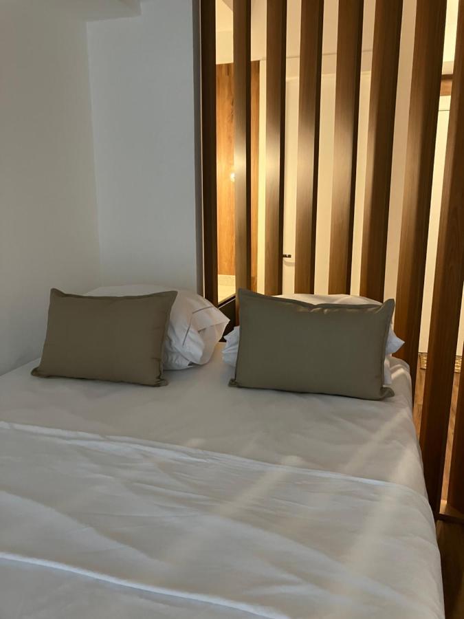 Apartamento - Mariana - *
