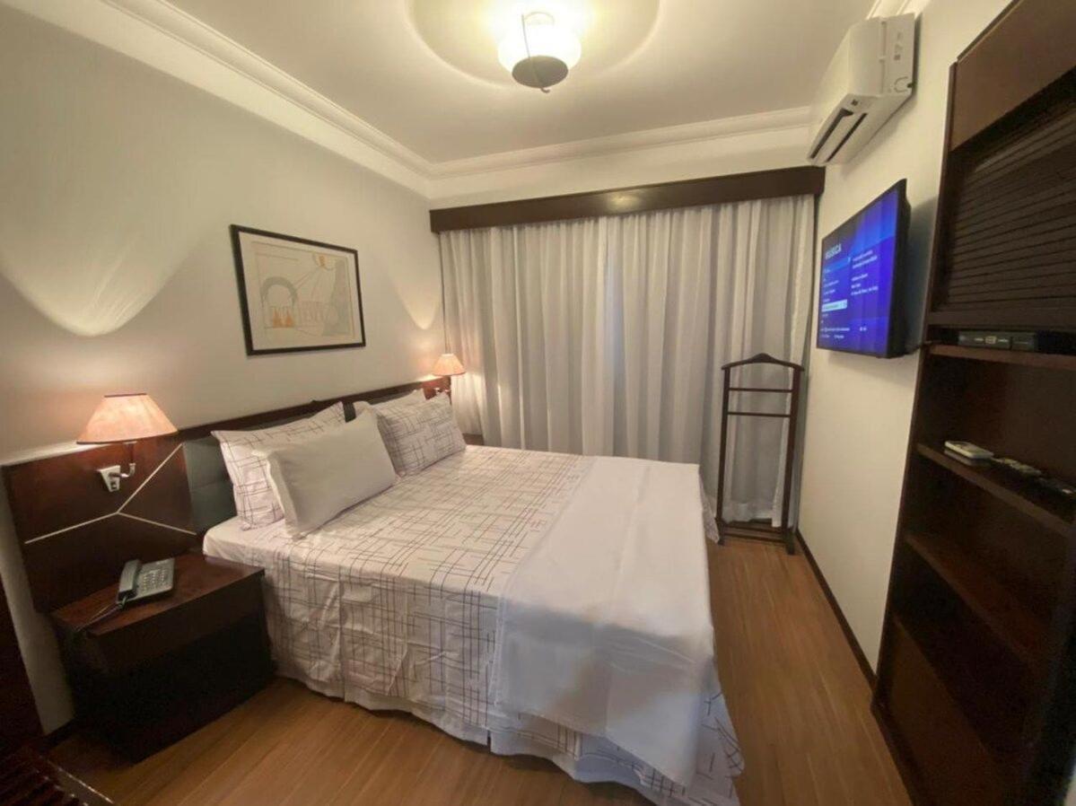 Hotel The Palace Tv No Quarto Limpeza Diaria Uh902
