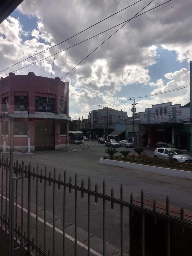 Homestay Quarto Em Casa Atelie Com Sol No Quintal *
