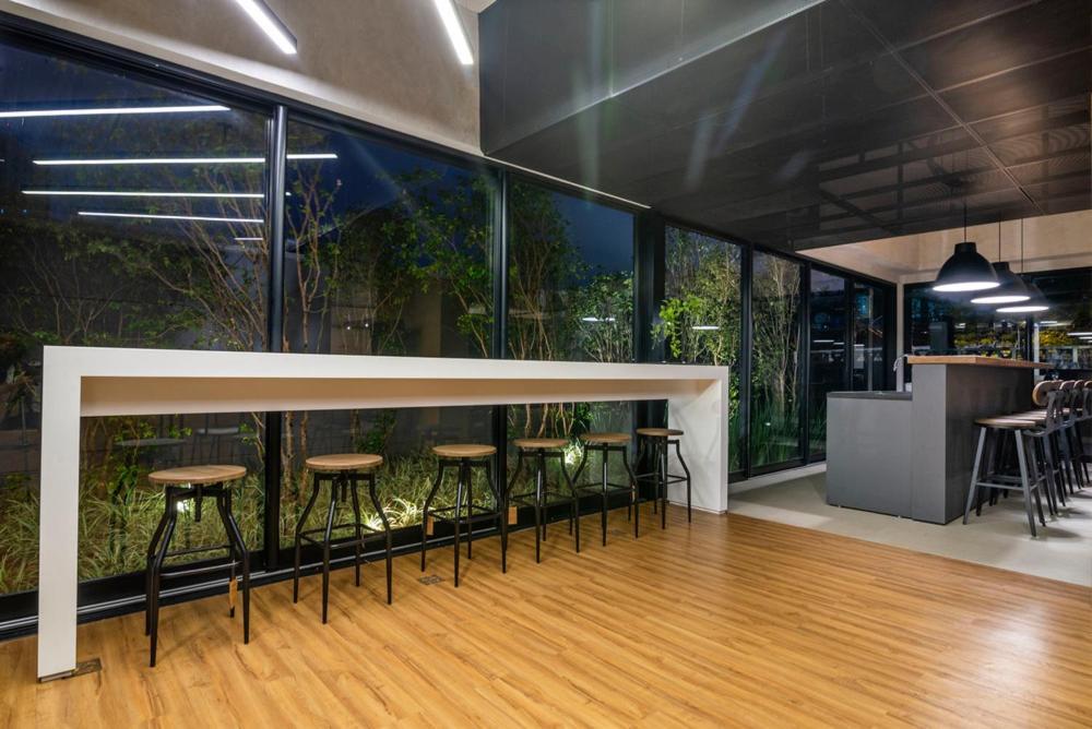 Apartamento Moderno Com Piscina Proximo A Faria Lima & Congonhas São Paulo
