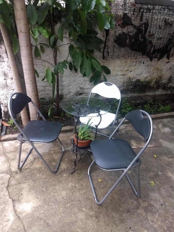 Quarto Em Casa Atelie Com Sol No Quintal Homestay Sao Paulo