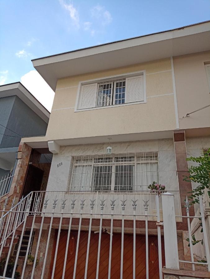 Casa de férias Sobrado A 250mts Do Metro Jd *