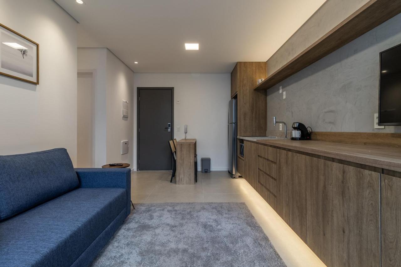 Apartment Akile Hw Reboucas
