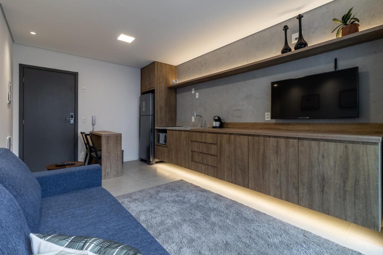 Apartment Akile Hw Reboucas *