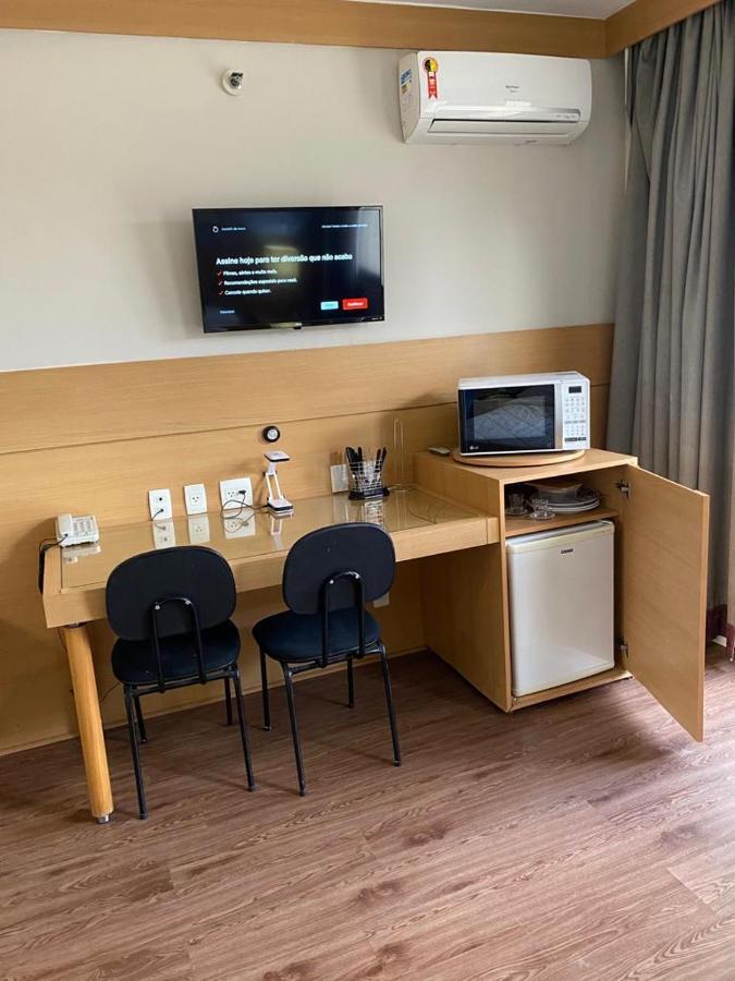 Living Faria Lima Apartment *