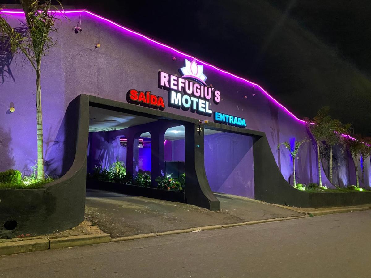 Refugius Hotel do amor *