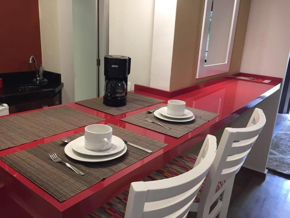 Alameda Aparthotel