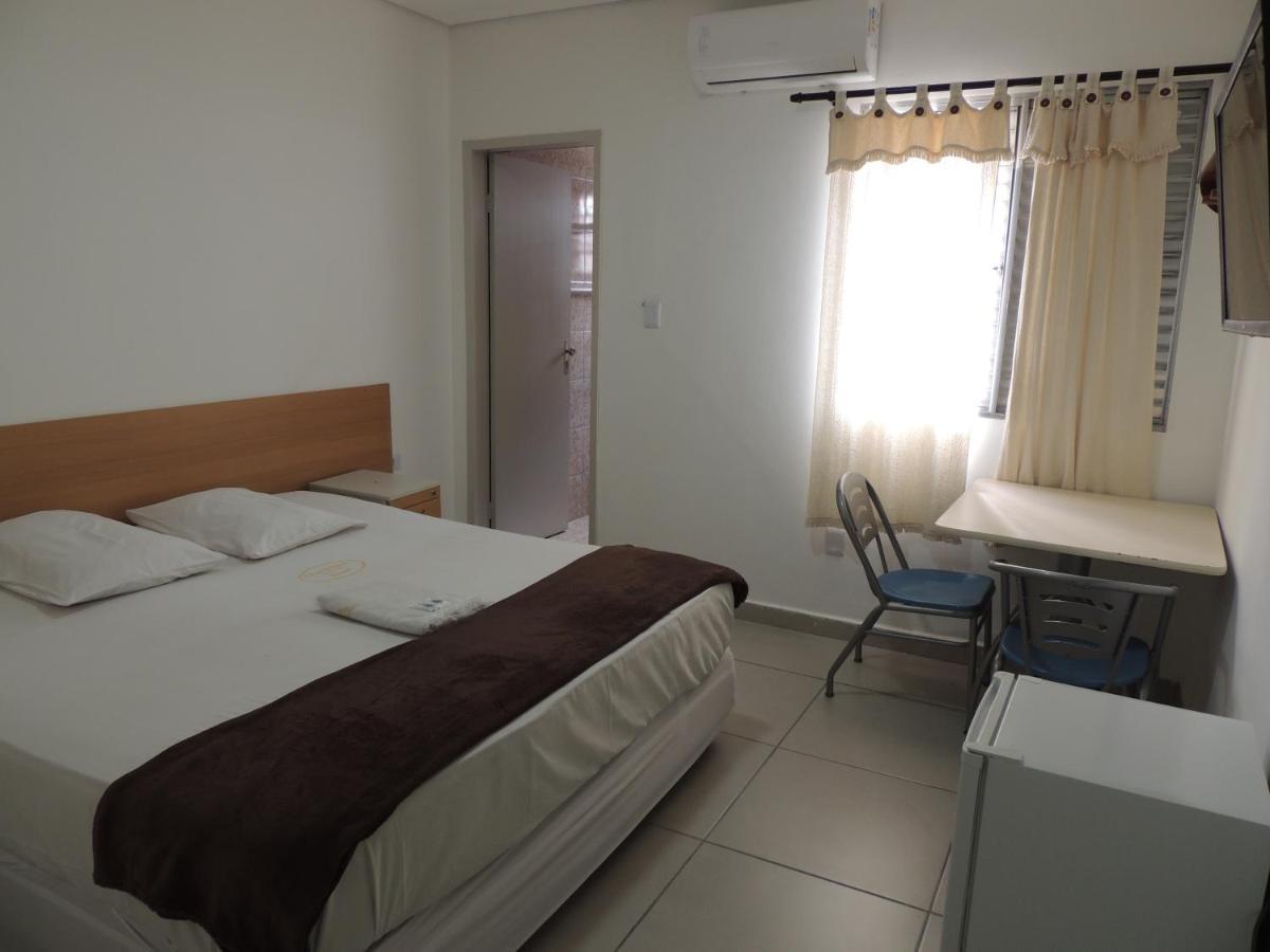 Hotel Ourinhos - Centro De - Proximo 25 De Marco E Bras 2*