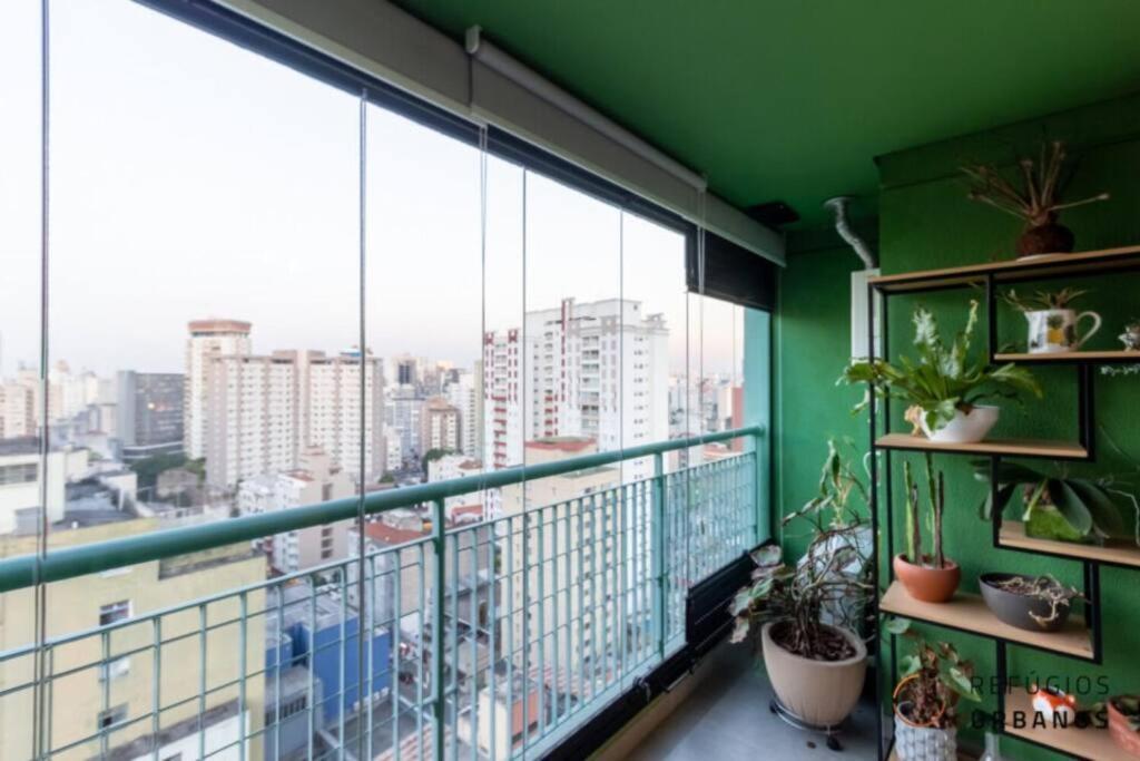 Large 1 Bedroom 2 Balconies And A Work Space * Sao Paulo