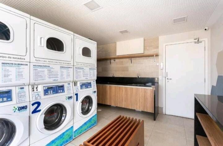 Contemporaneo No Centro De Sao Paulo, Ao Lado Do Metro E 25 De Marco Com Piscina Apartamento
