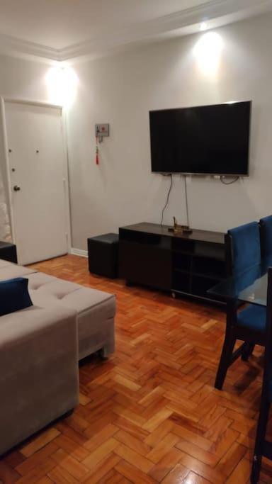Av Paulista Apto Mobiliado Tv's, Wi-fi. Etc Sao Paulo