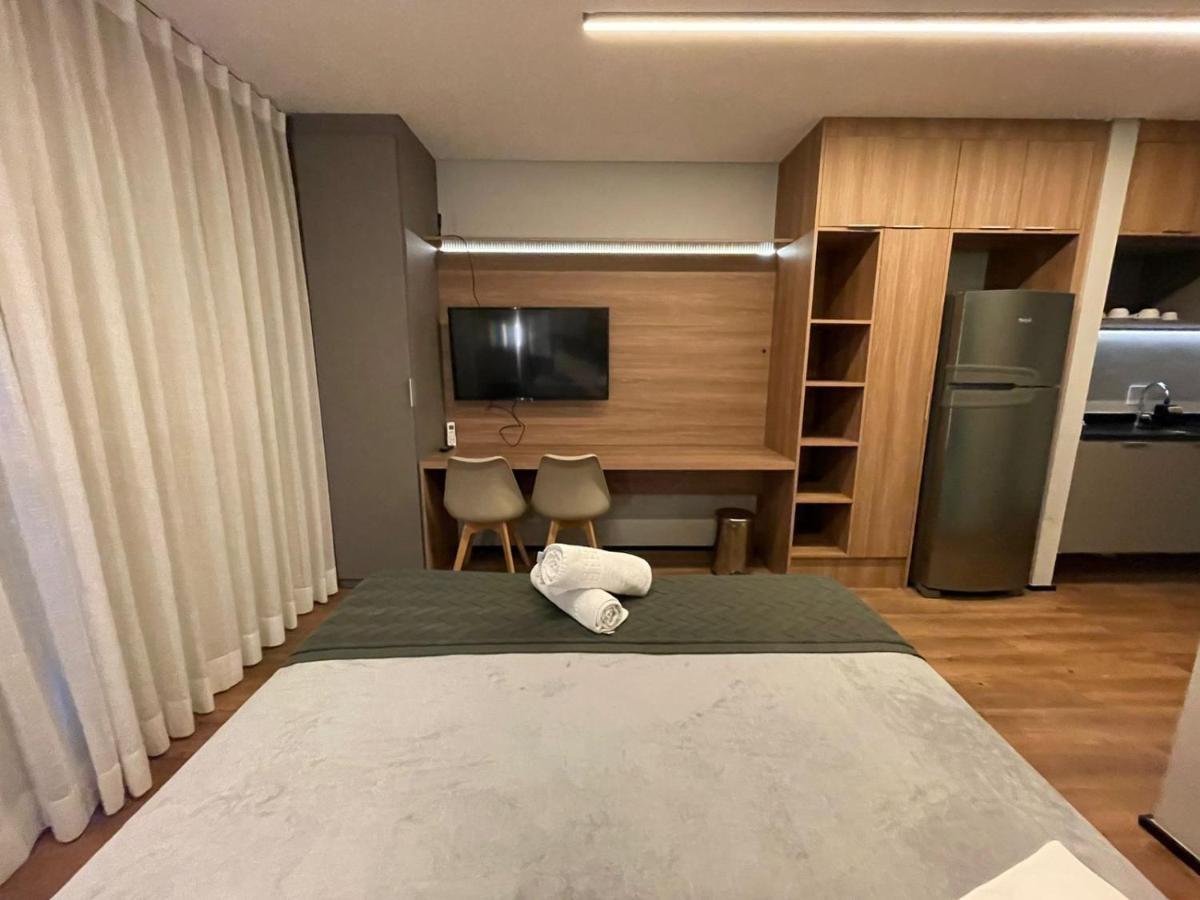 Sky Poll 306 - Near Paulista Ave & Subways, Rooftop & Full Gym ! Short & Long Stay! Apartamento