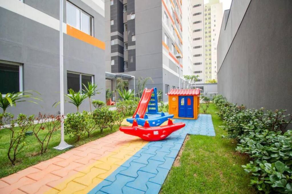 Novo Zafira Metro Bras C/ Piscina Apartment Sao Paulo