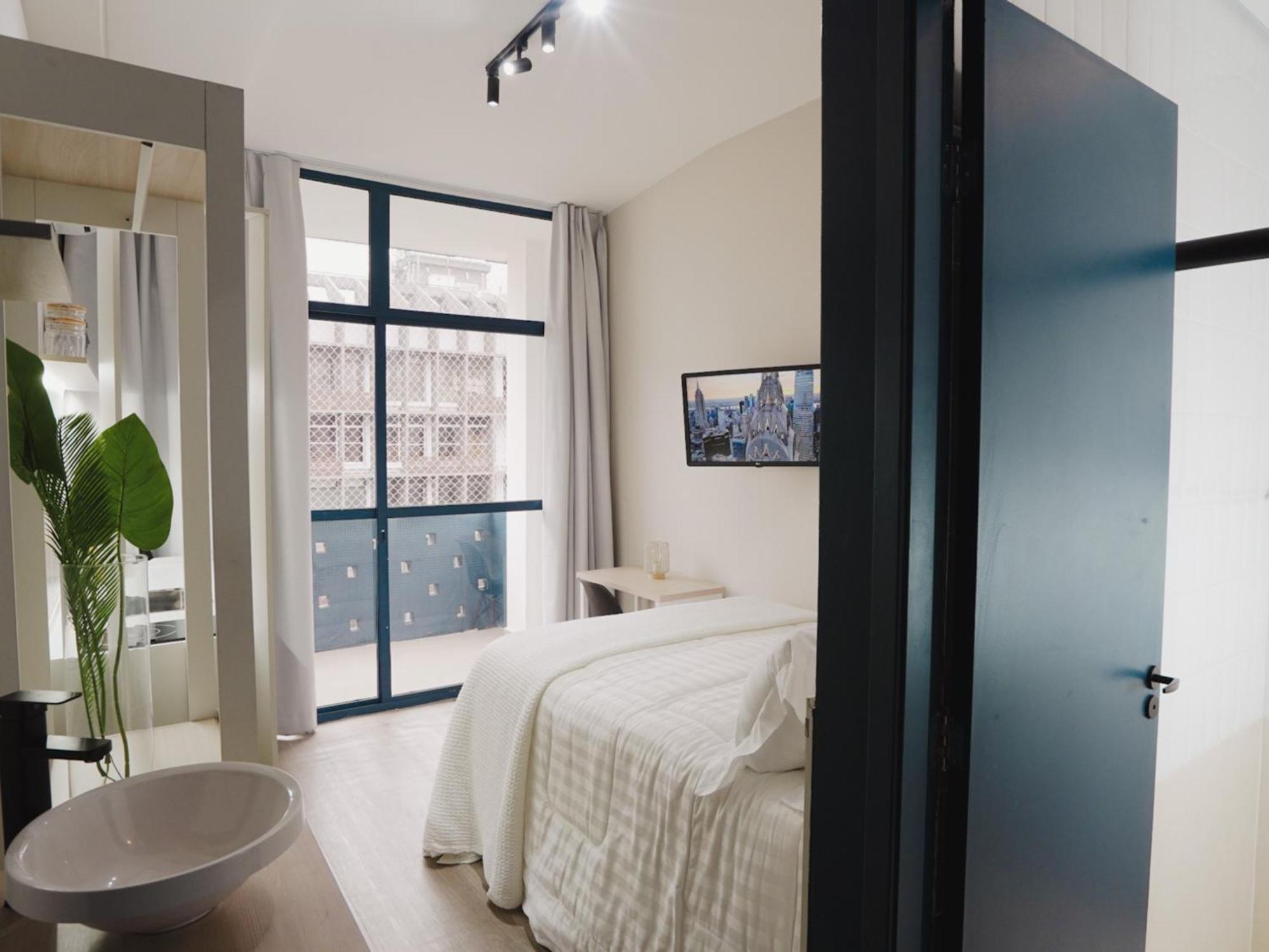 Ape Metro Paraiso Apartment *