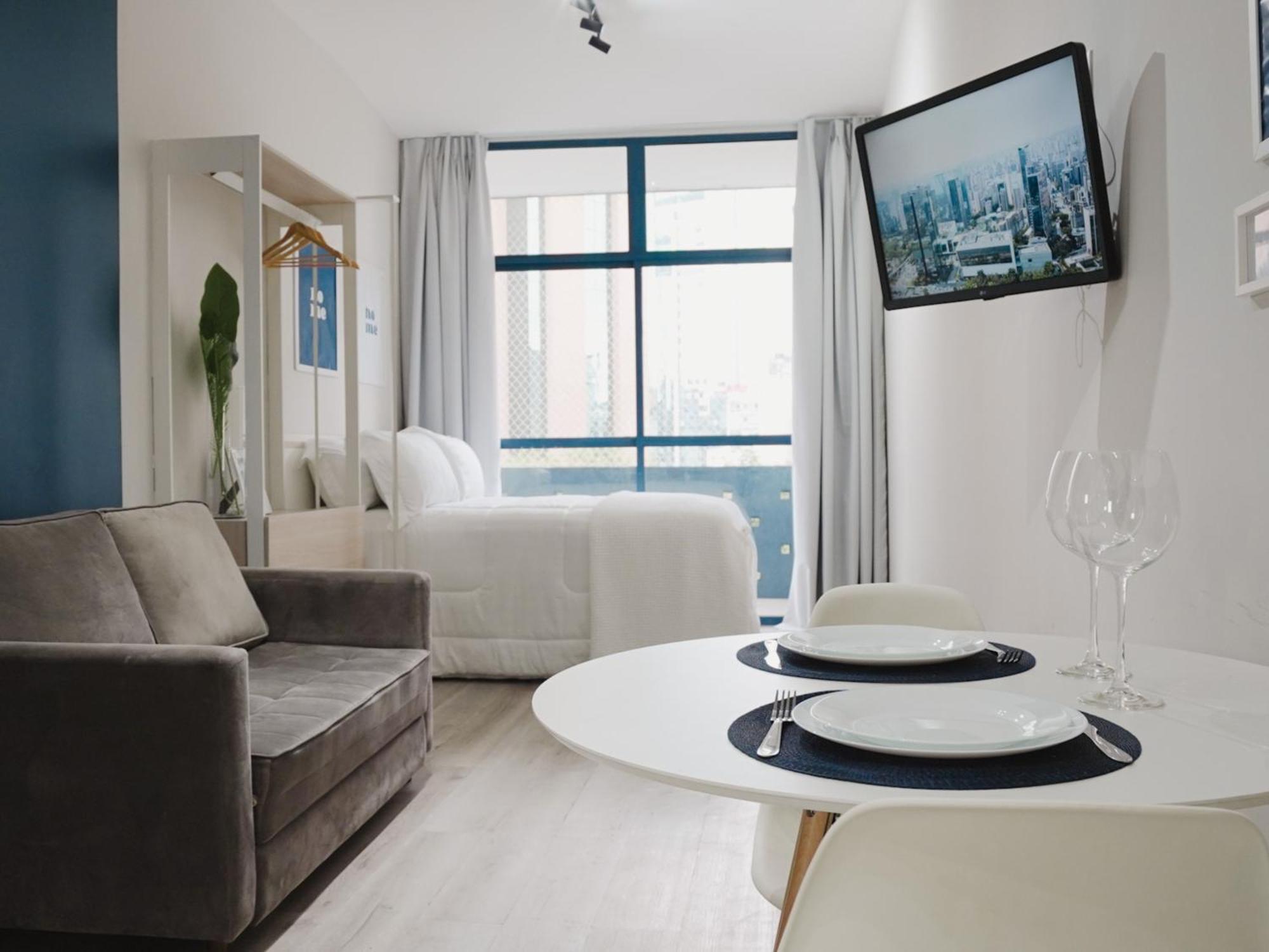 Ape Metro Paraiso Apartment
