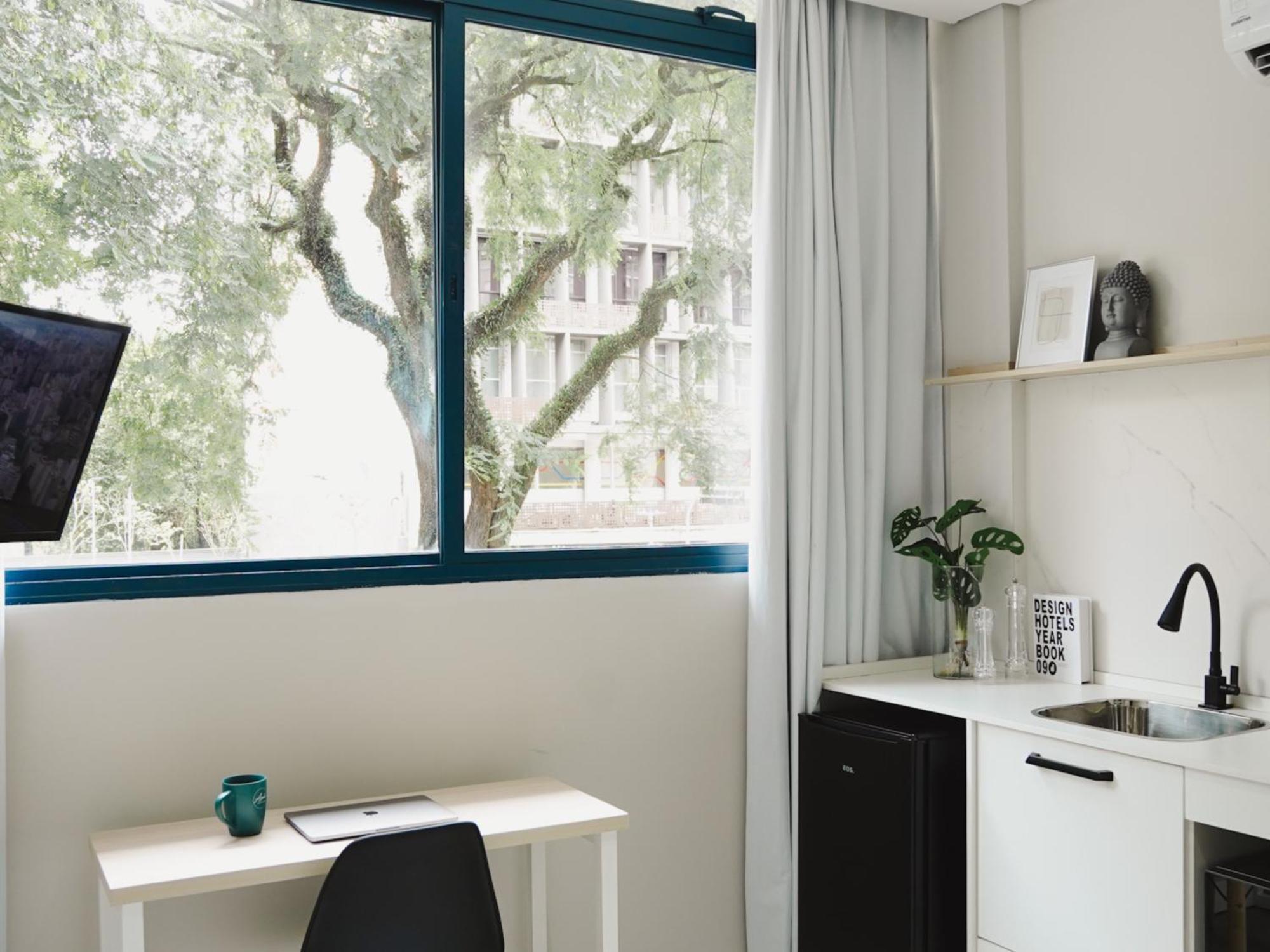 Apartment Ape Metro Paraiso *