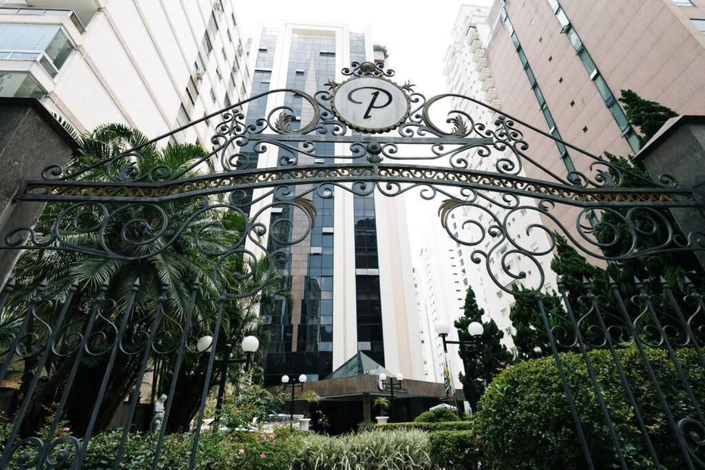 Apartment Flat 2409 - 2409 •le Premier Jd. Paulista