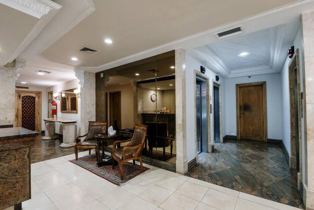 Flat 2409 - 2409 •le Premier Jd. Paulista Sao Paulo