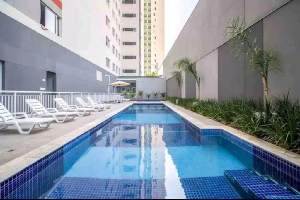 18 - Centro De Sp, 200m Metro Bras Apartamento São Paulo