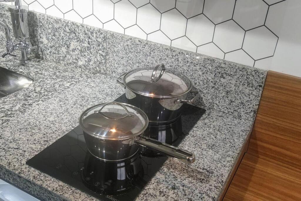 Apartamento 18 - Centro De Sp, 200m Metro Bras *