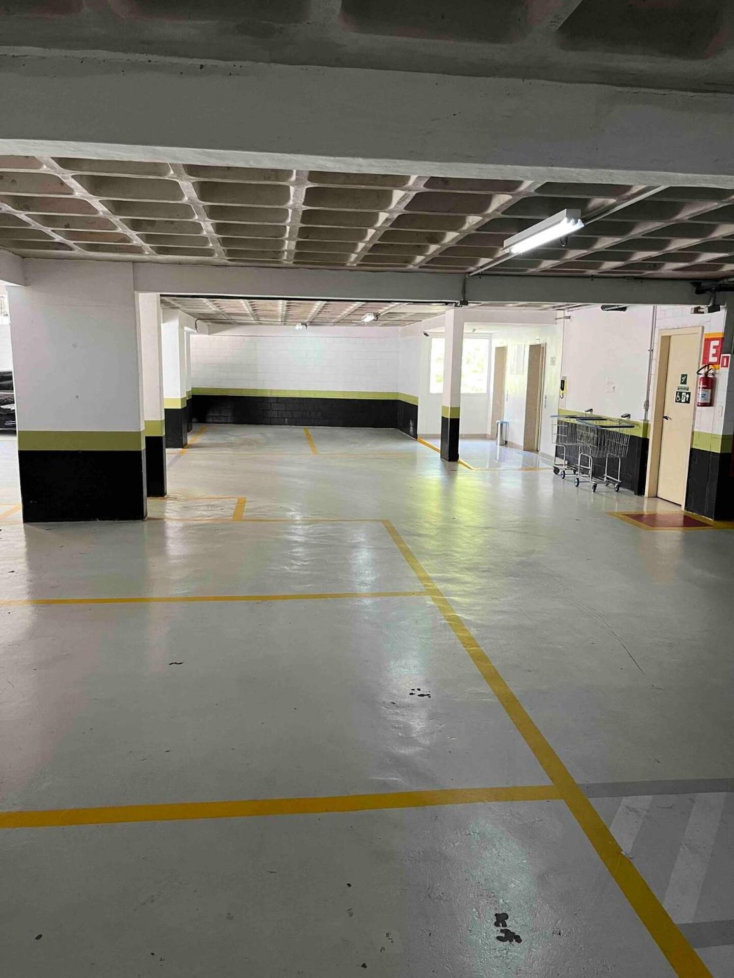 Apto Acolhedor Em Frente Ao Metro Com Garagem Apartamento