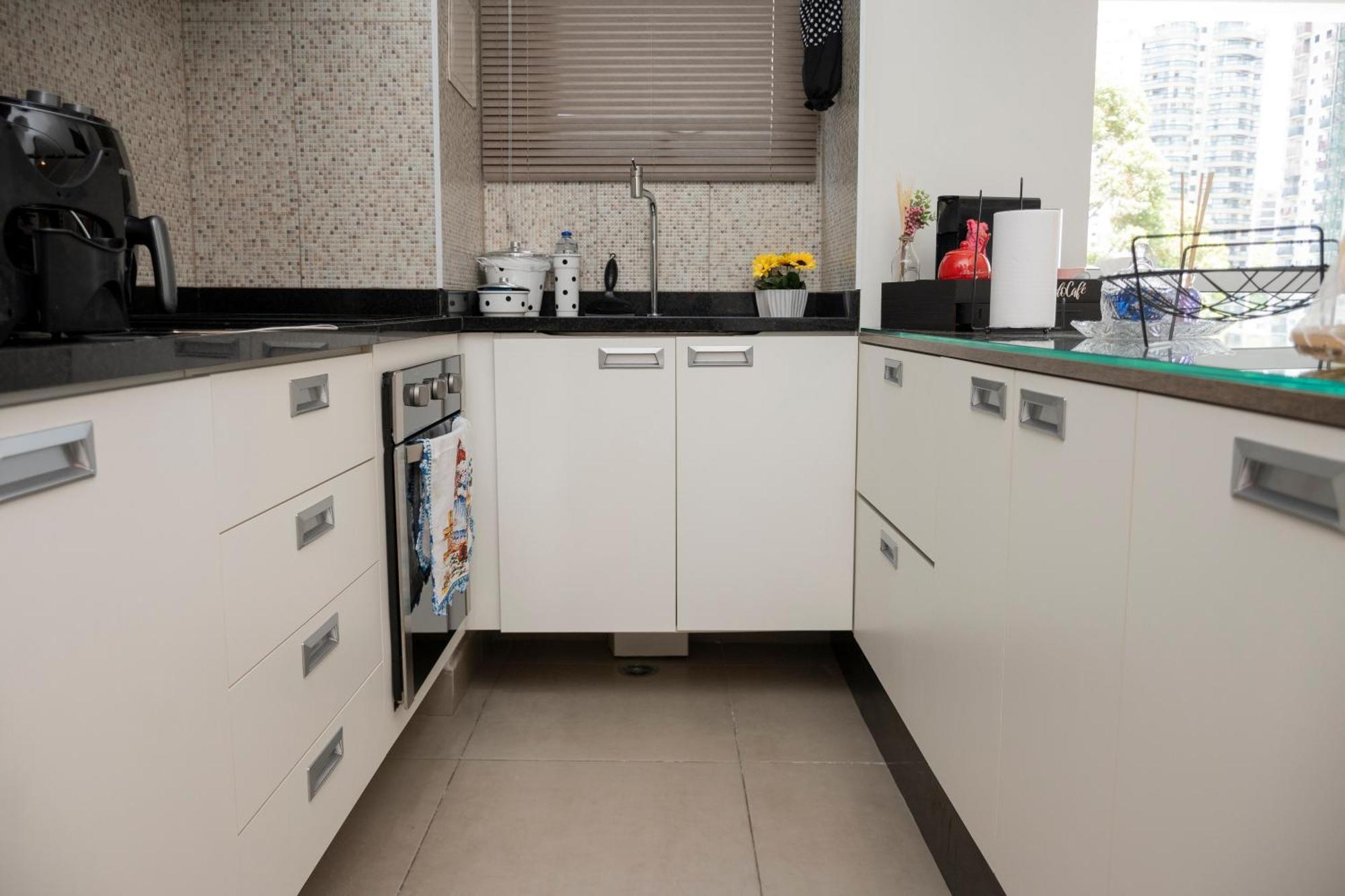 Apartamento Apto Acolhedor Em Frente Ao Metro Com Garagem