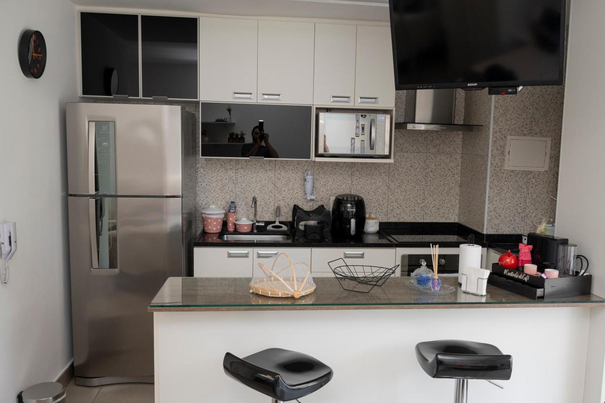 Apartamento Apto Acolhedor Em Frente Ao Metro Com Garagem *