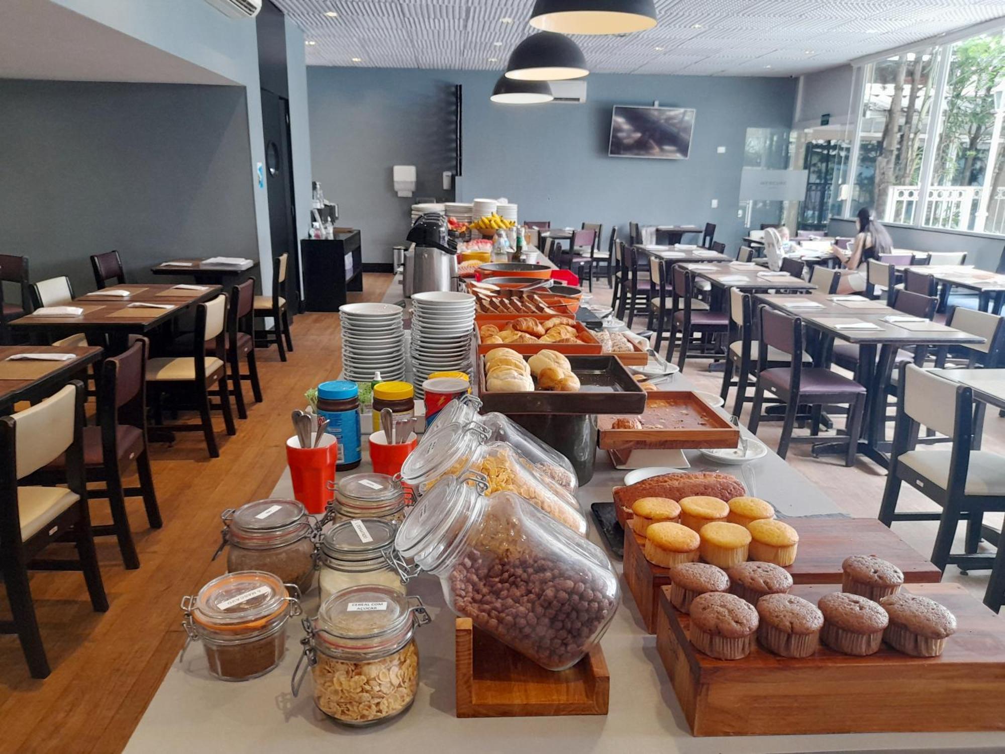 Hotel Excelente Flat Junto Aos Shoppings Jk E Olimpia São Paulo