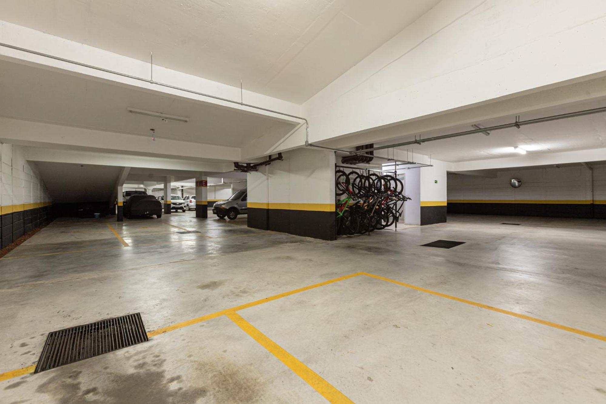 Apartamento Easy Star - Espacoso Ao Lado Do Aeroporto Congonhas - Hh01h