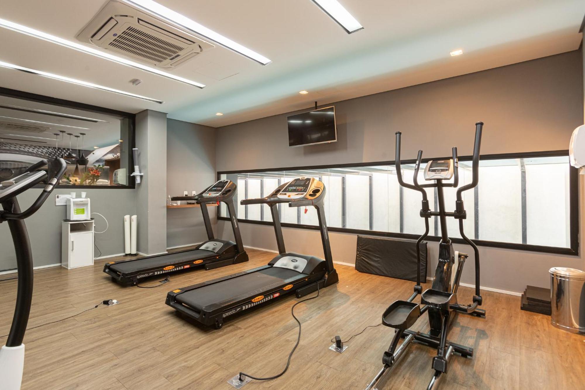 Apartamento Easy Star - Espacoso Ao Lado Do Aeroporto Congonhas - Hh01h *