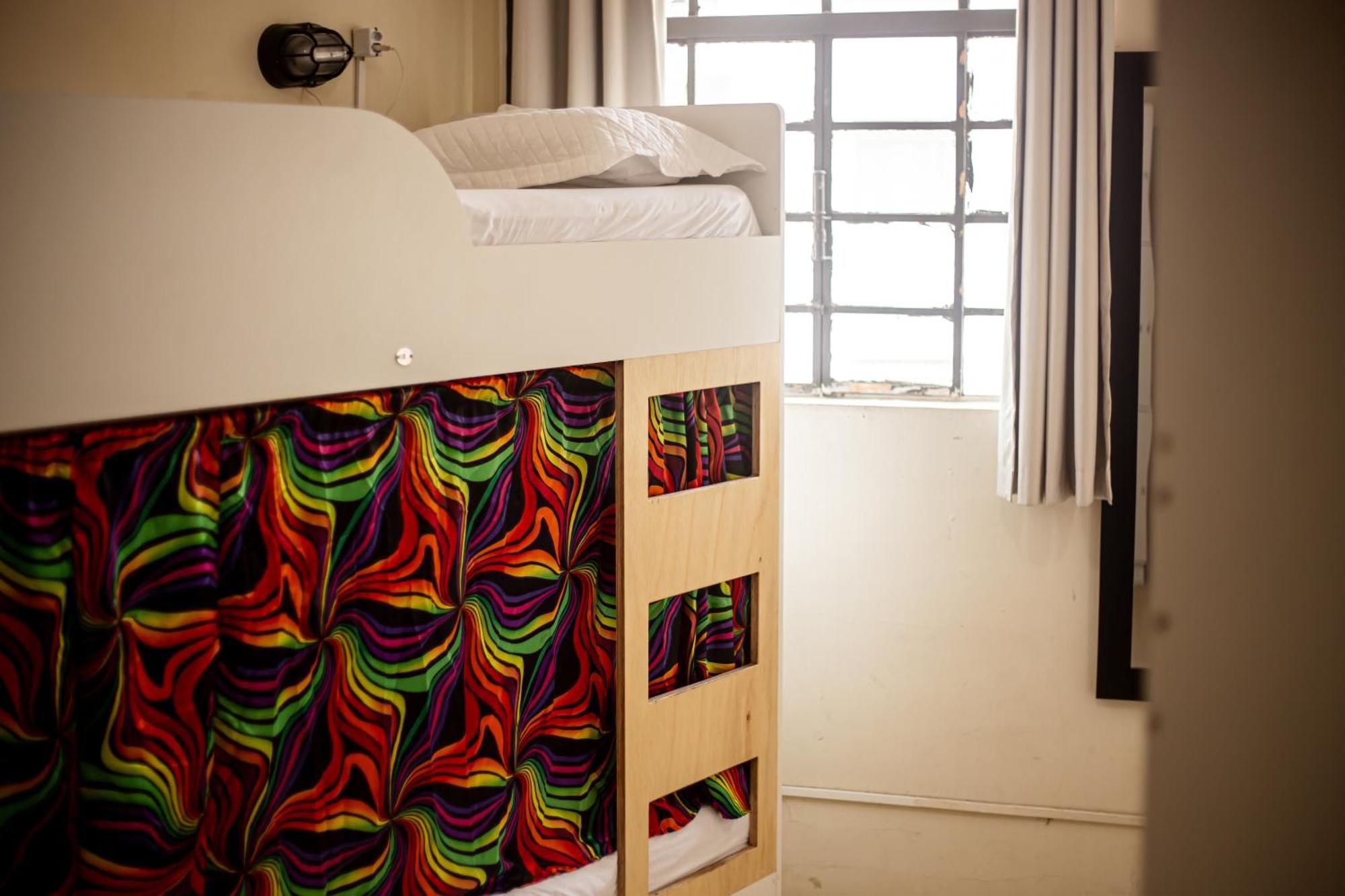 Liberdade Hostel *