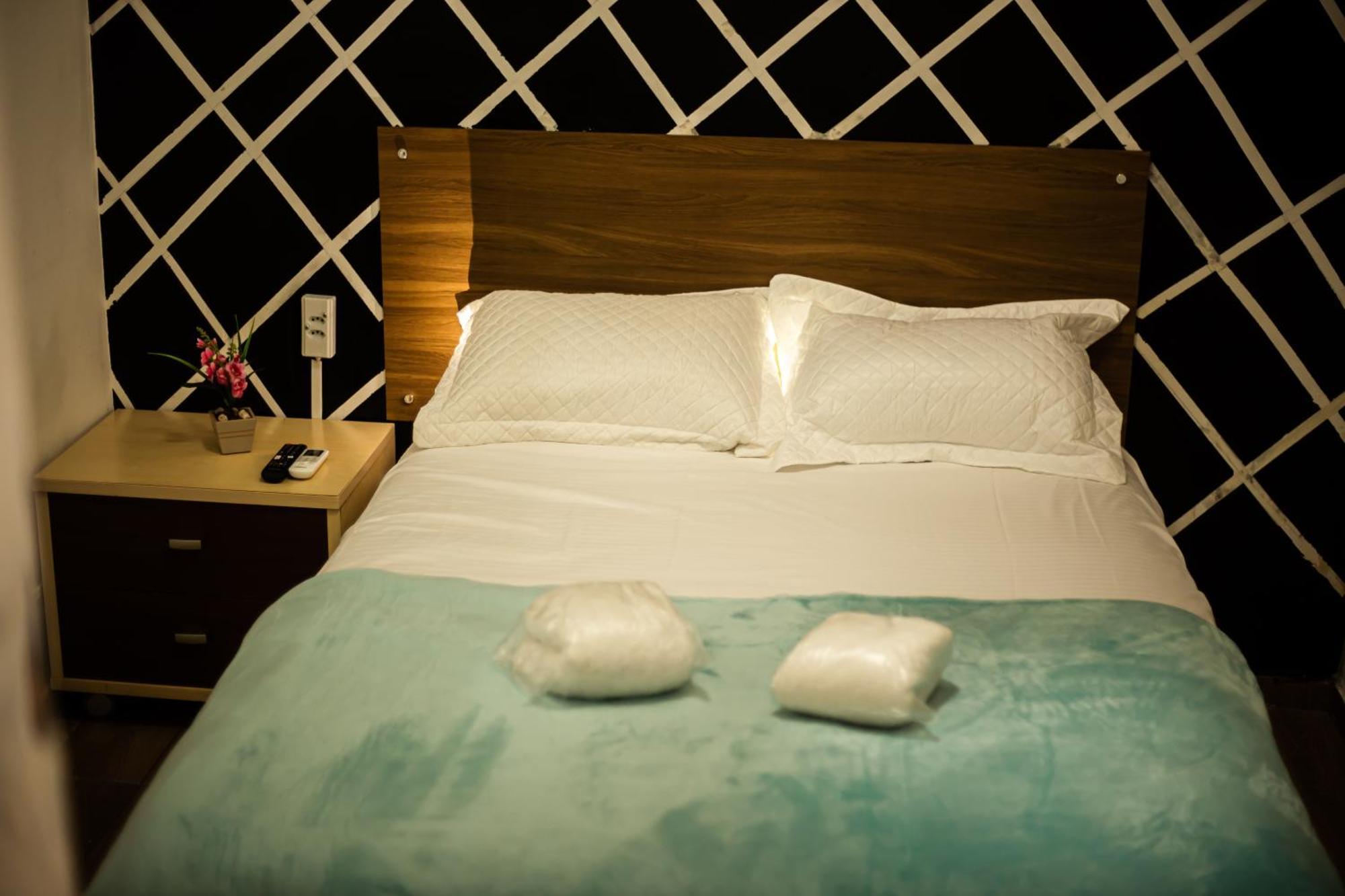 Liberdade Hostel *