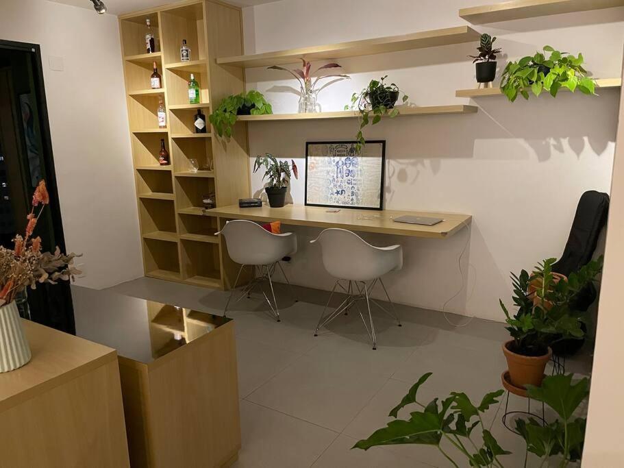 Apartment Large 1 Bedroom 2 Balconies And A Work Space Sao Paulo
