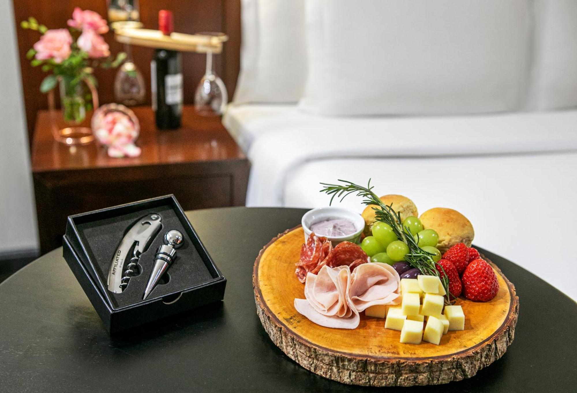 Hotel Nacoes Unidas Affiliated By Melia 4*