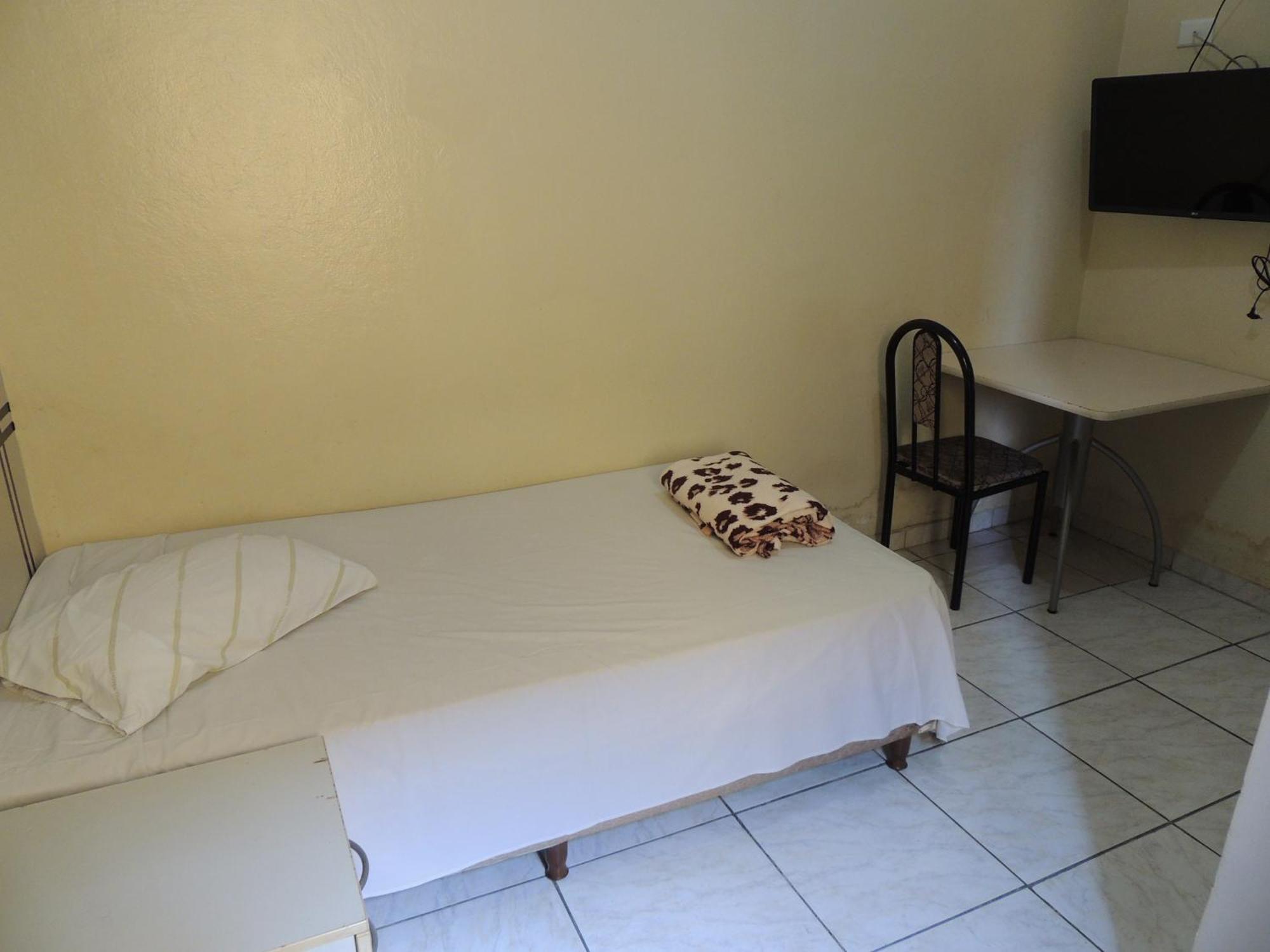 Ourinhos - Centro De - Proximo 25 De Marco E Bras Hotel