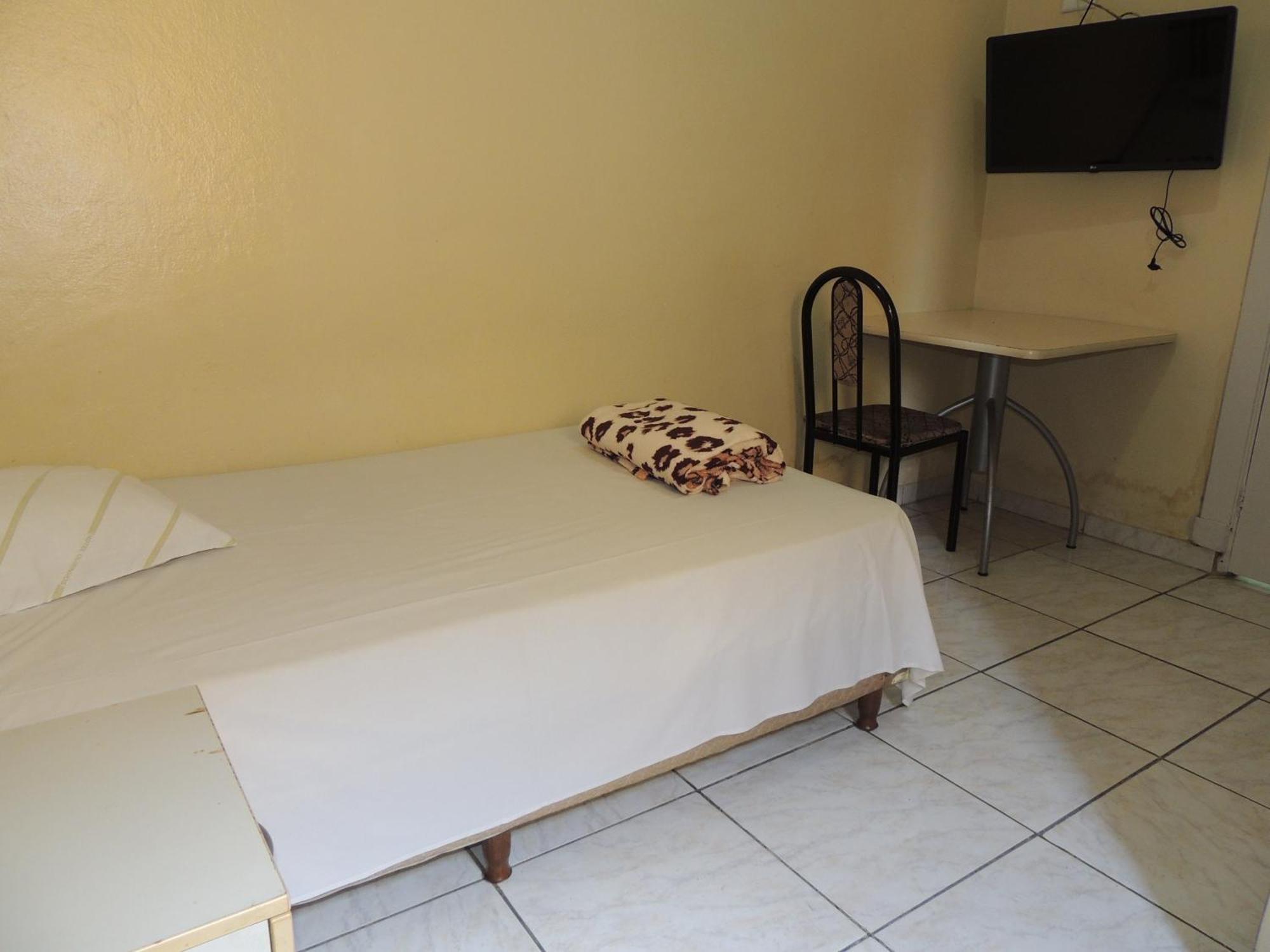 Hotel Ourinhos - Centro De - Proximo 25 De Marco E Bras São Paulo