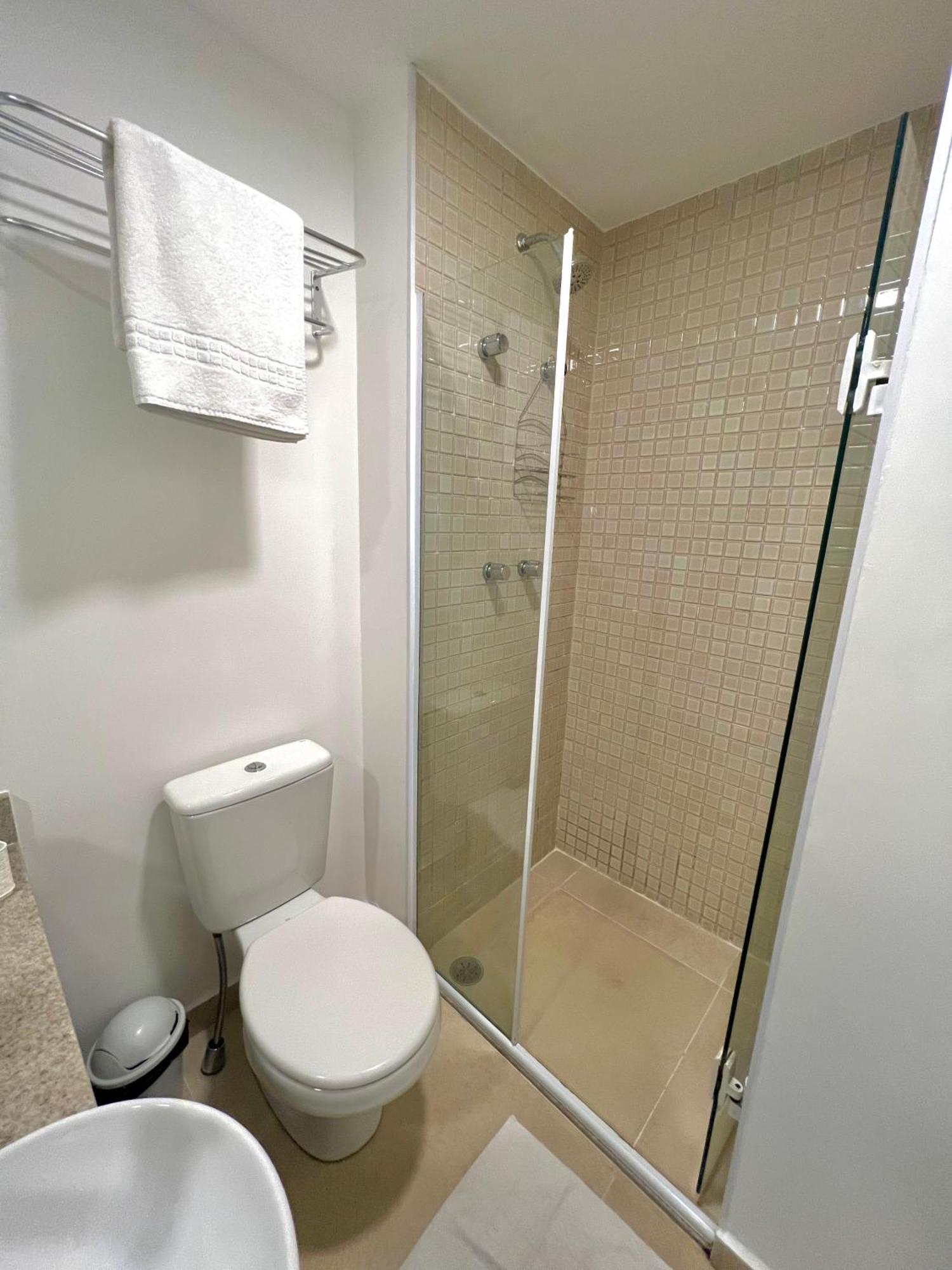 Moderno Apto Com Piscina Rua Augusta E Frei Caneca São Paulo