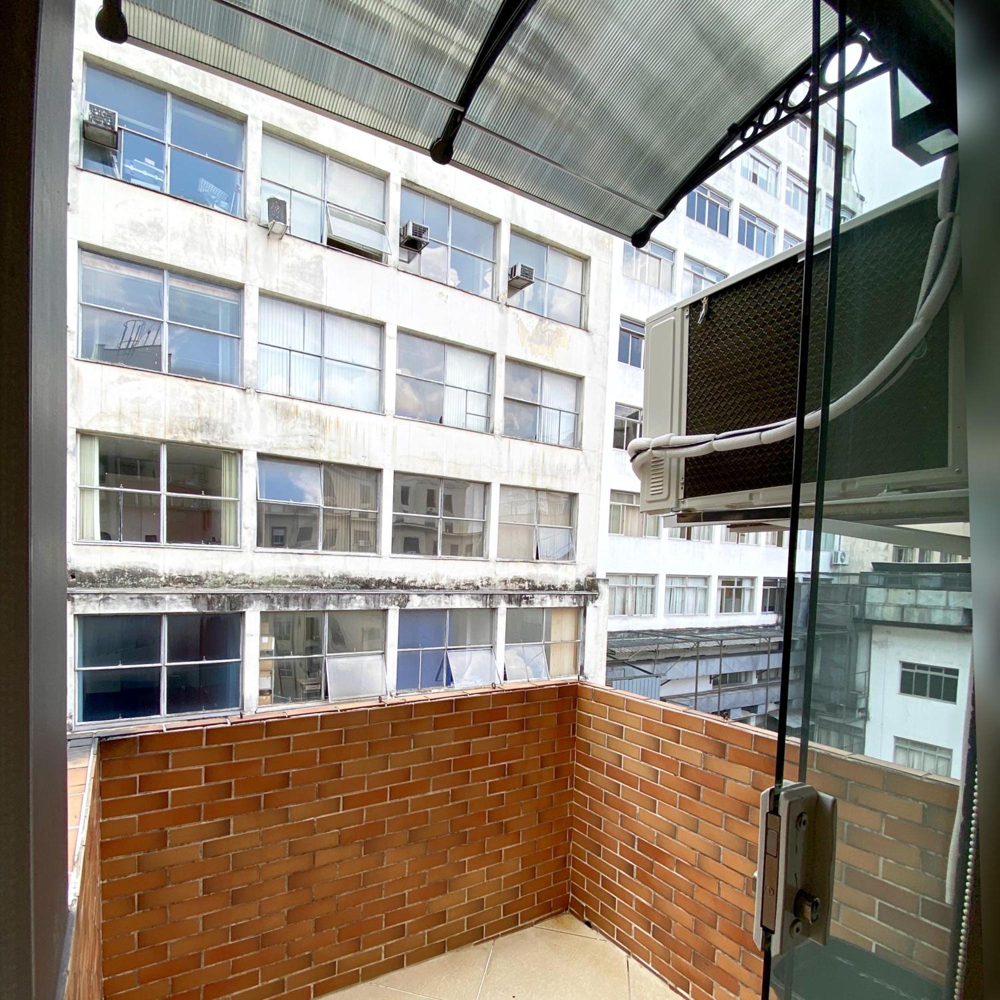 Chic Retrofit Design Com Vaga De Garagem *