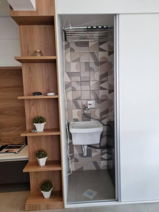 Mobiliado, Com Garagem, 50m Metro Brooklin, Proximo Shopping Morumbi Em Sp Apartment