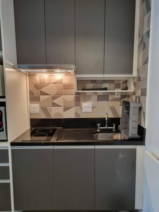Mobiliado, Com Garagem, 50m Metro Brooklin, Proximo Shopping Morumbi Em Sp * Sao Paulo