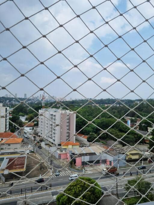 Mobiliado, Com Garagem, 50m Metro Brooklin, Proximo Shopping Morumbi Em Sp
